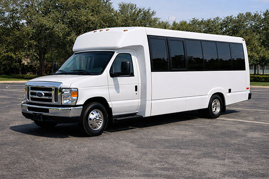 18-passenger minibus rental Altoona TX